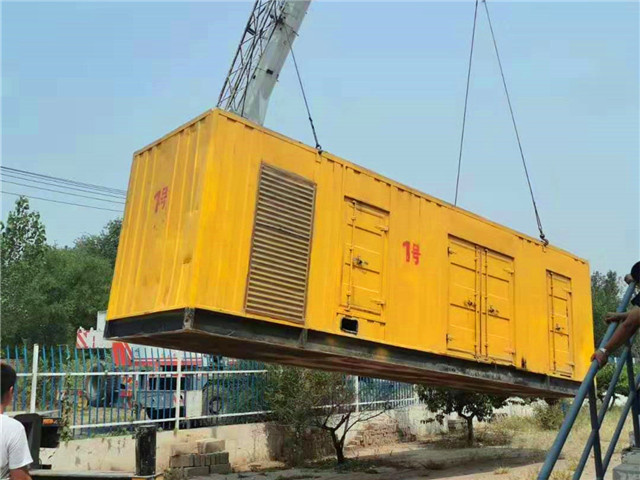 嘉鱼300KW柴油发电机组油耗是多少？